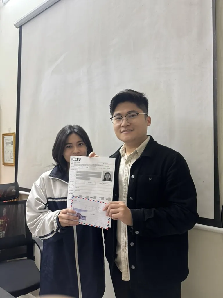 Bách và học viên